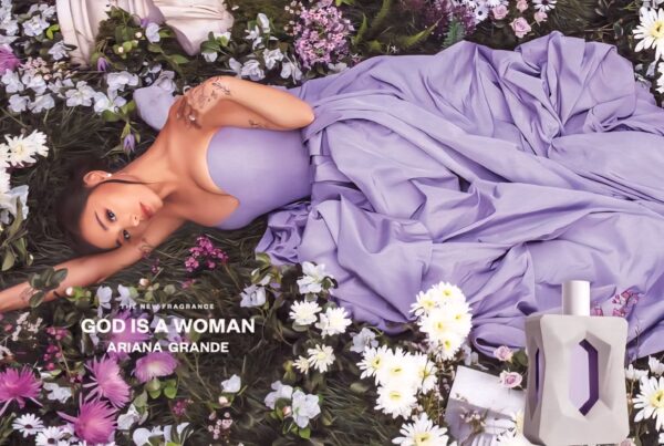 GOD IS A WOMAN ARIANA GRANDE - Imagen 2